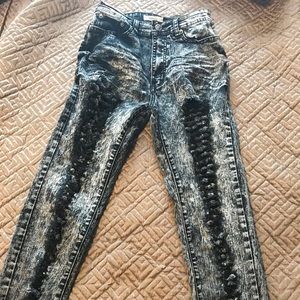 New Distress Stonewashed Skinny Jeans